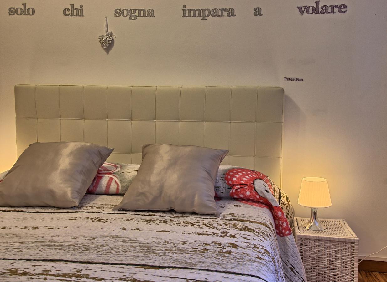 Apartamento Piazza Duomo Amazing Como Exterior foto
